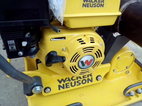 Виброплита бензиновая Wacker Neuson MP 15